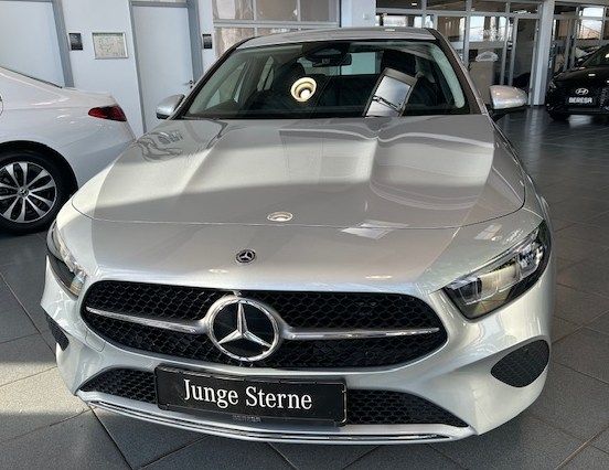 Mercedes-Benz A 200 2025