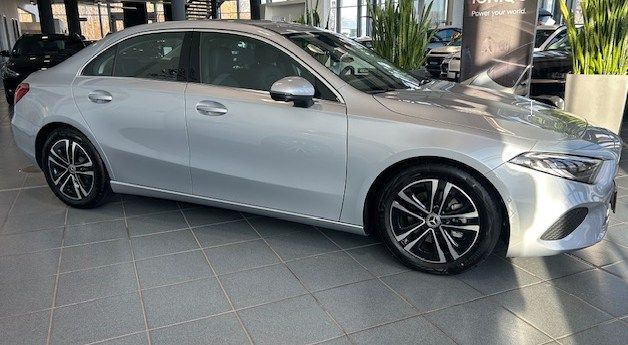 Mercedes-Benz A 200 2025