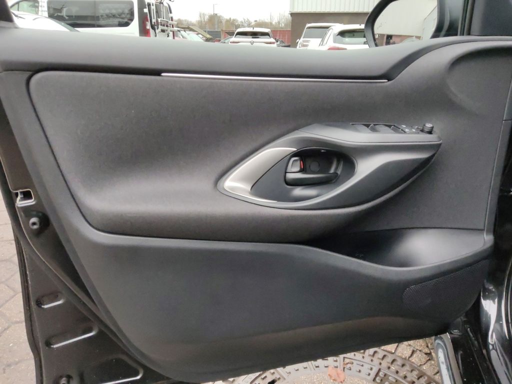 Mazda 2 Hybrid