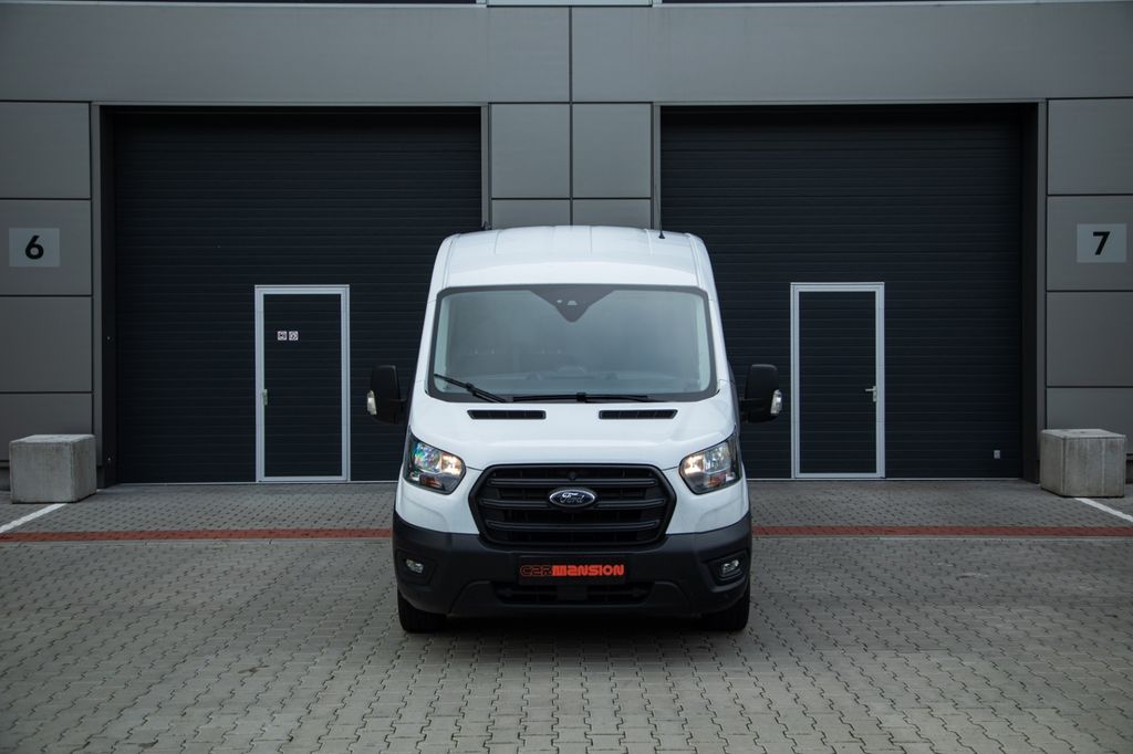 Ford Transit 2024
