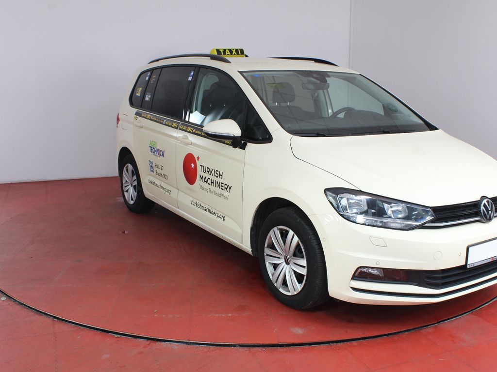 Volkswagen Touran 2024