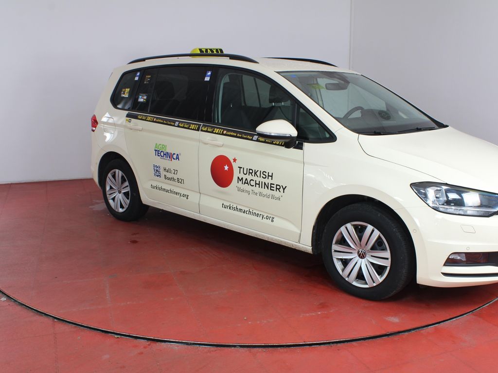 Volkswagen Touran 2024