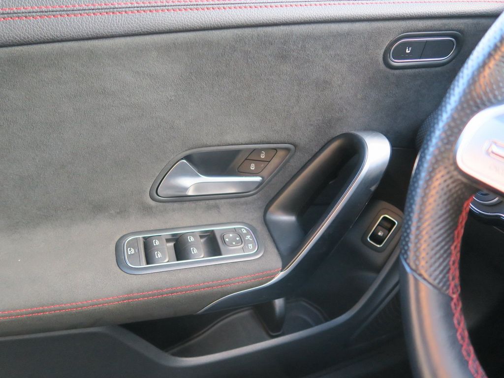 Mercedes-Benz CLA 250 2021