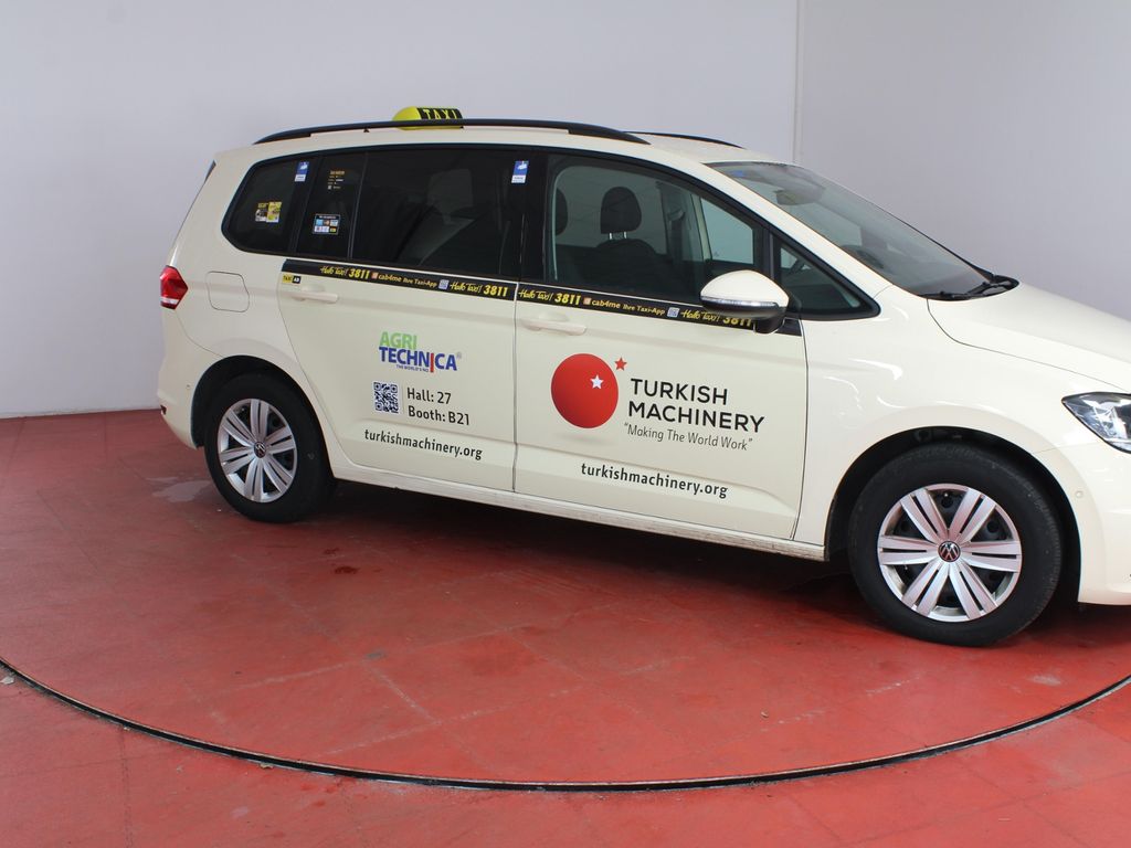 Volkswagen Touran 2024