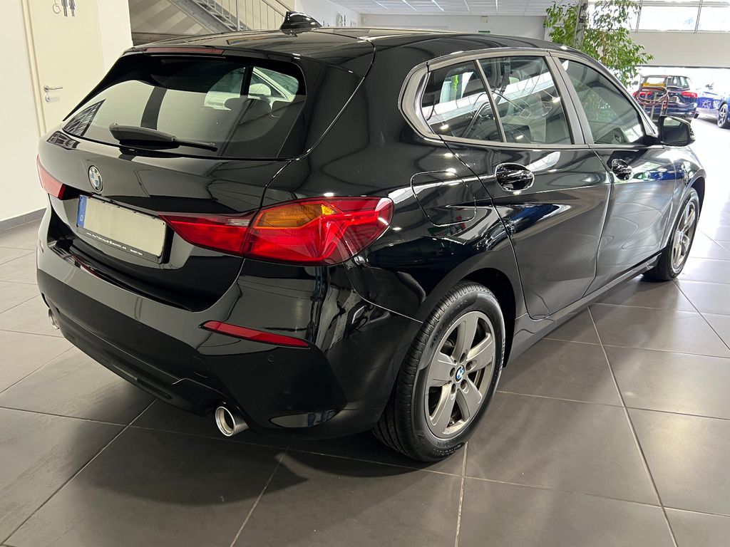 BMW 118 2021