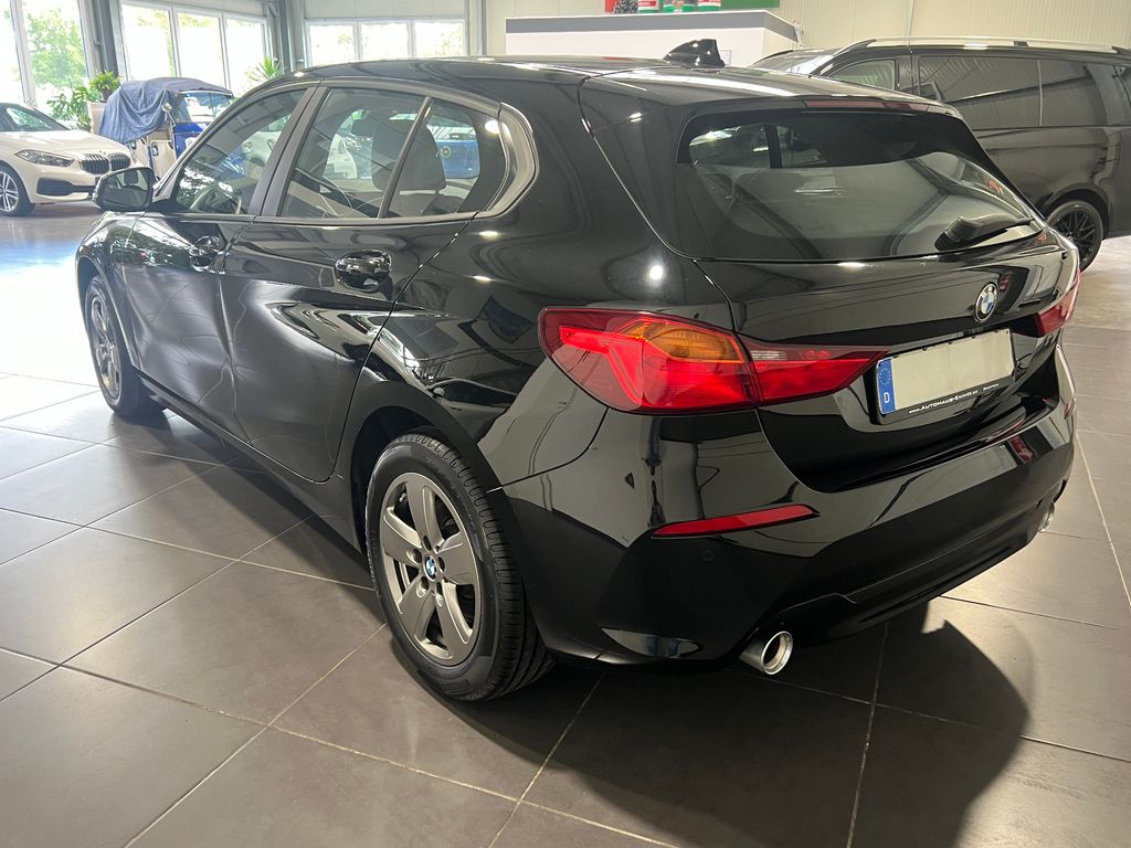 BMW 118 2021