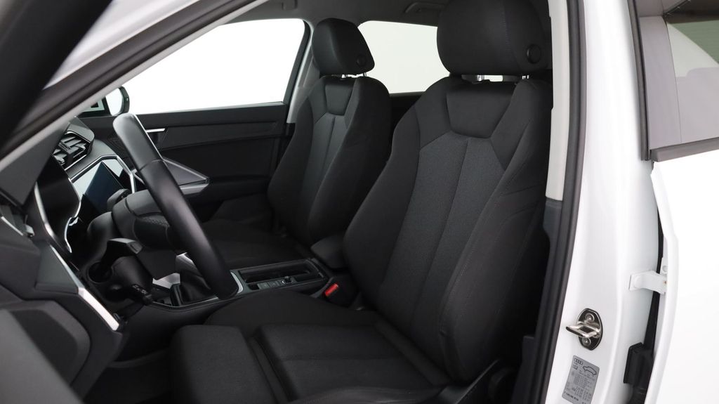 Audi Q3 2021