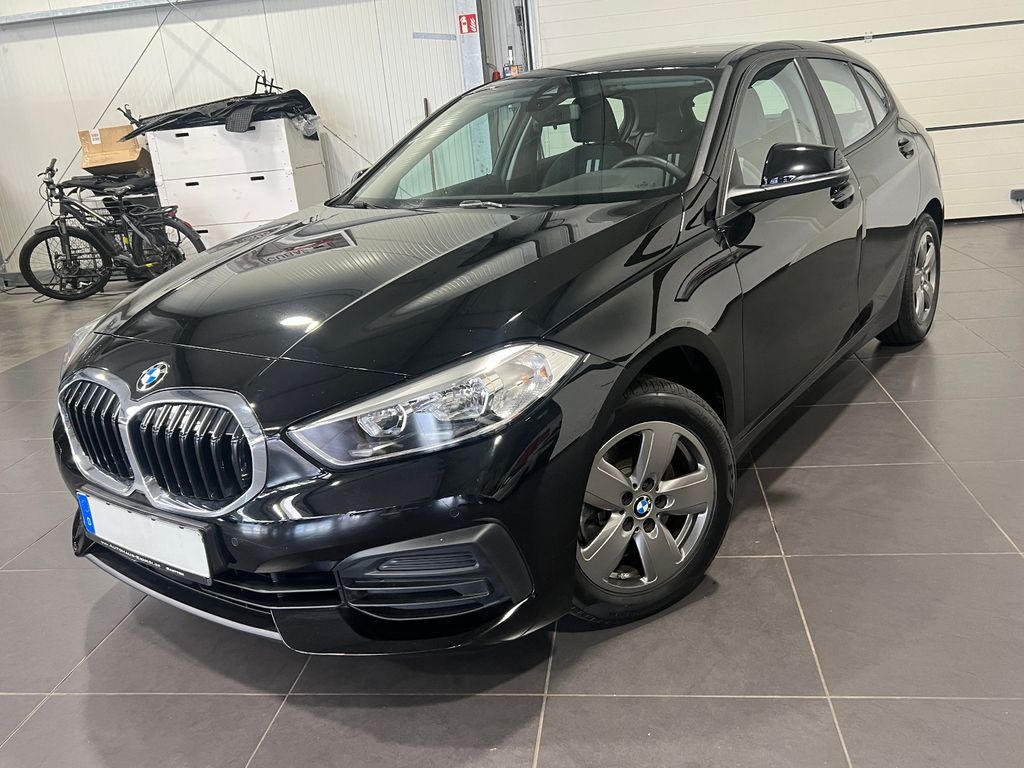 BMW 118 2021