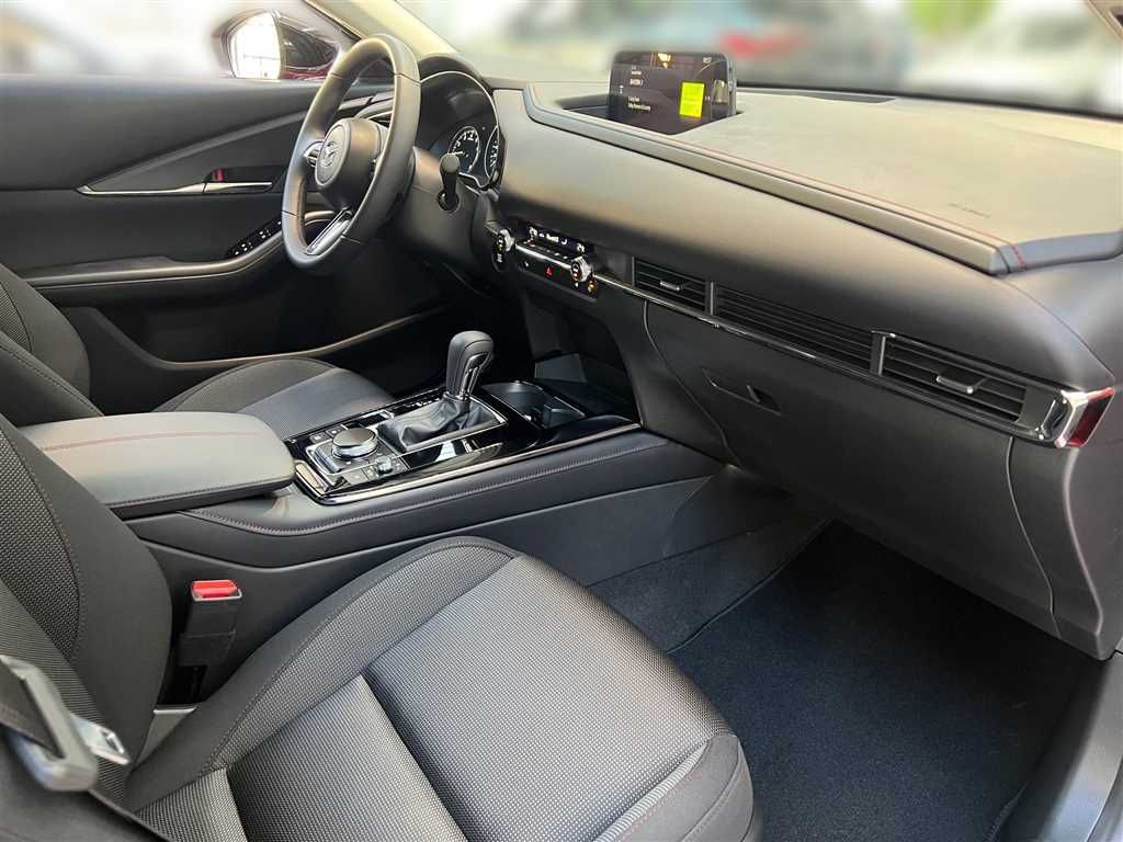 Mazda CX-30 2025