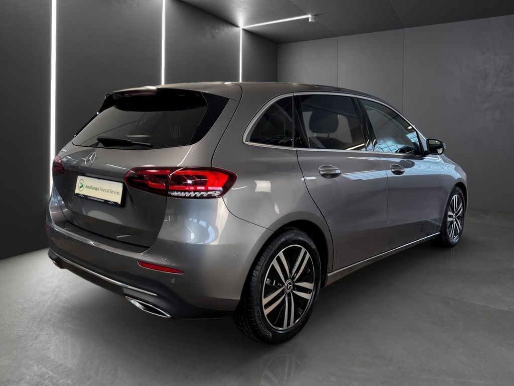 Mercedes-Benz B 200 2022