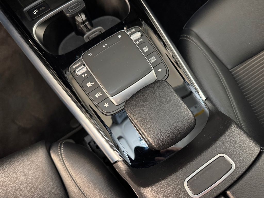 Mercedes-Benz B 200 2022