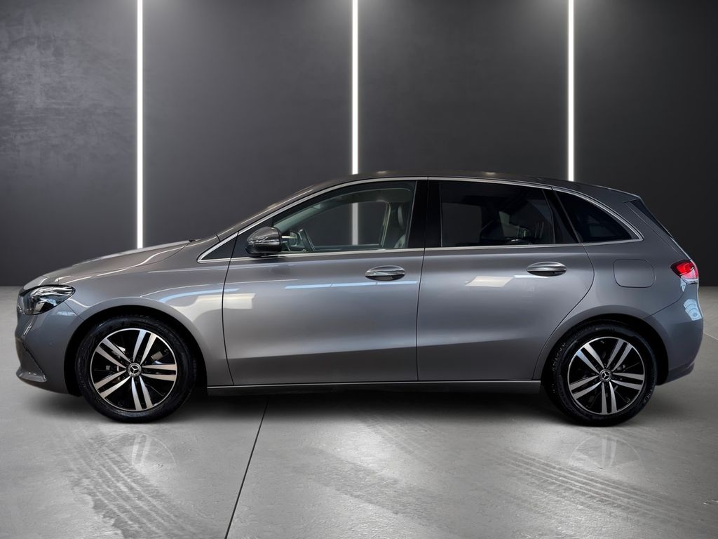 Mercedes-Benz B 200 2022
