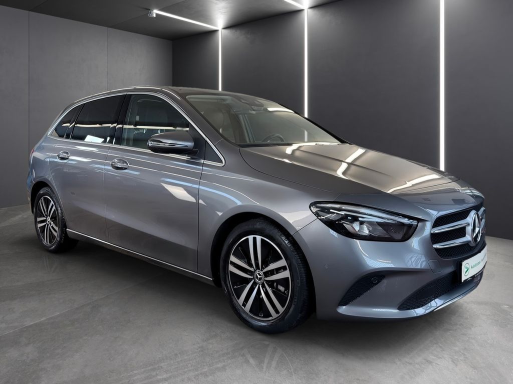 Mercedes-Benz B 200 2022