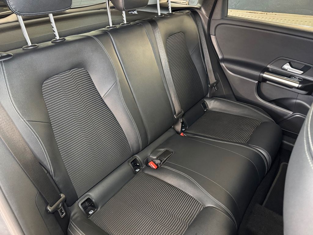 Mercedes-Benz B 200 2022