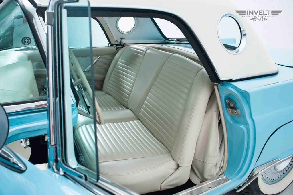 Ford Thunderbird 1957