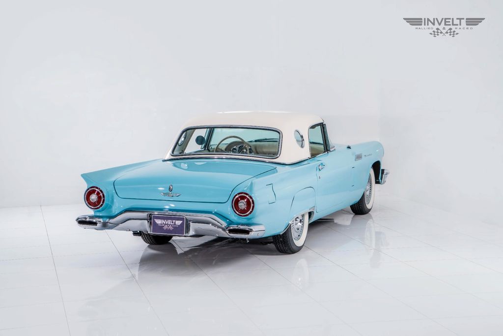 Ford Thunderbird 1957