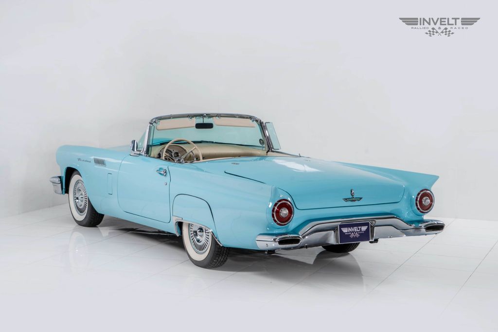 Ford Thunderbird 1957