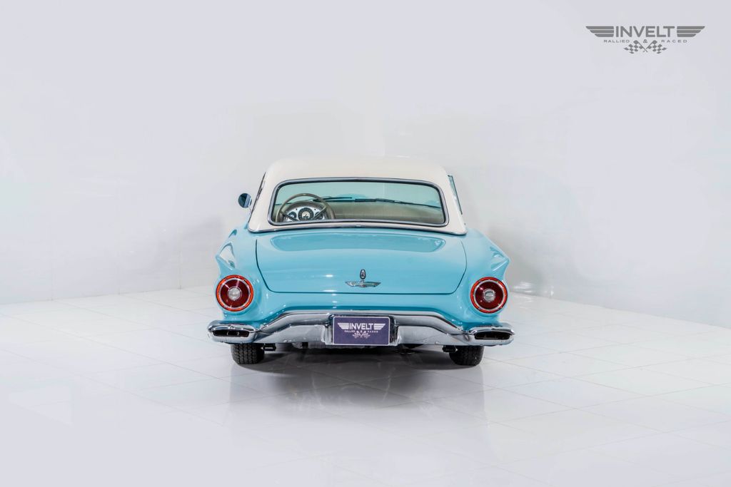 Ford Thunderbird 1957