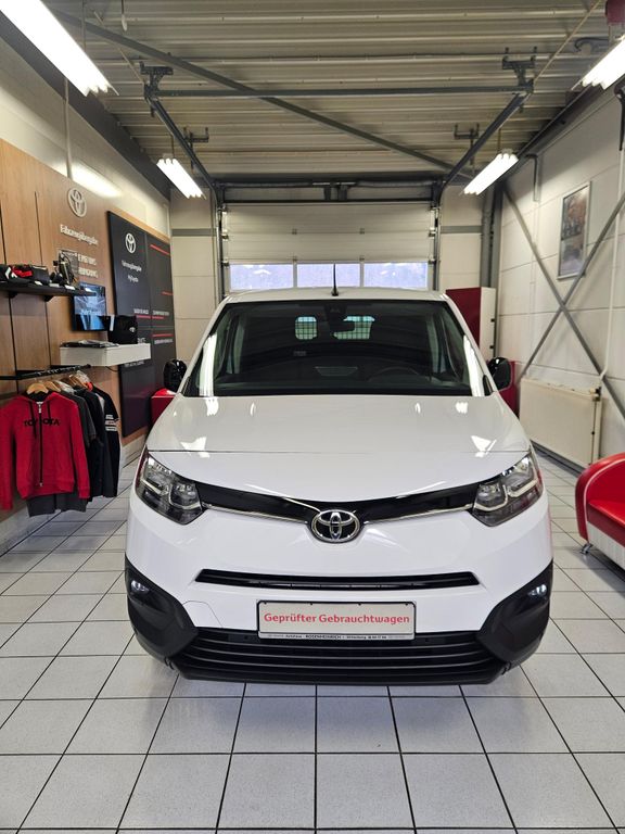 Toyota Proace City 2024