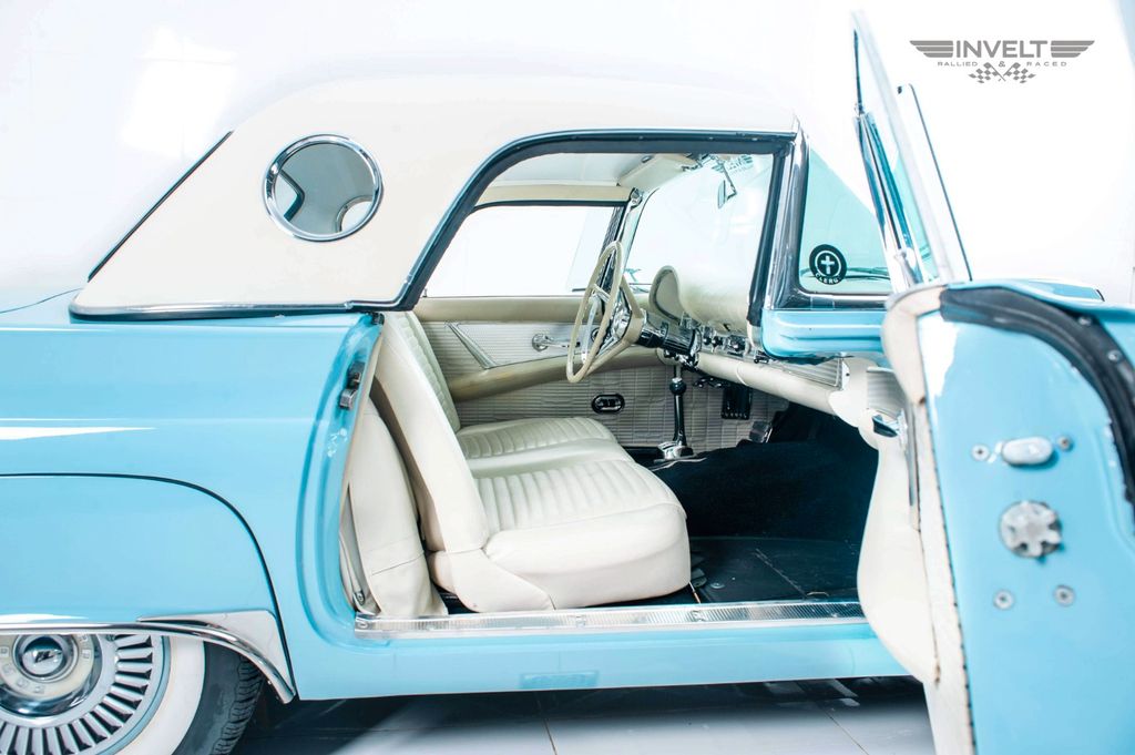 Ford Thunderbird 1957