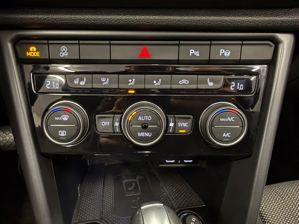 Volkswagen T-Roc 2021