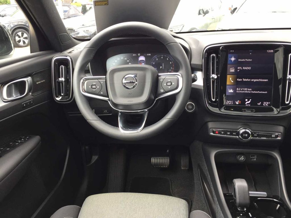 Volvo XC40 2024