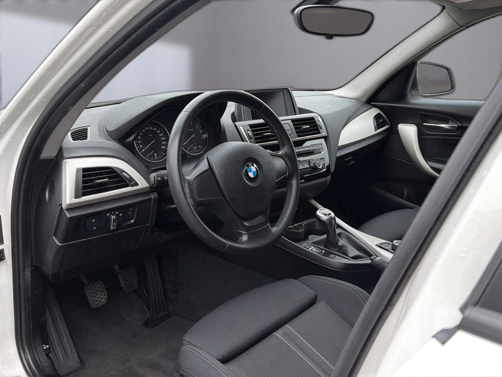 BMW 118 2015