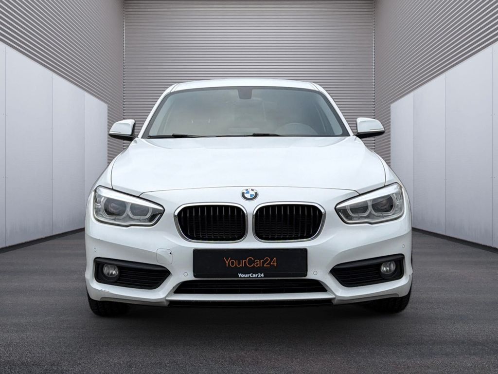BMW 118 2015