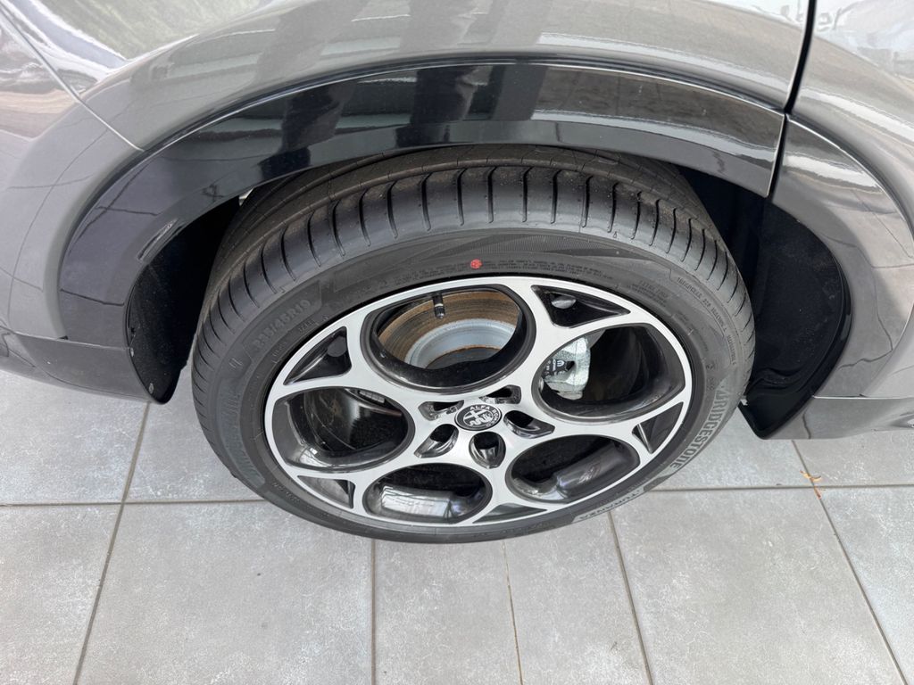 Alfa Romeo Tonale 2025