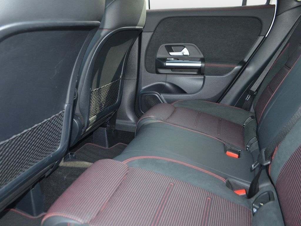 Mercedes-Benz GLA 250 2021