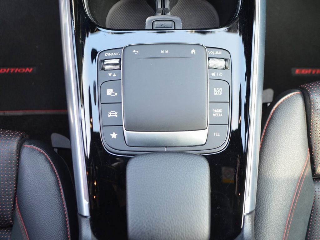 Mercedes-Benz GLA 250 2021