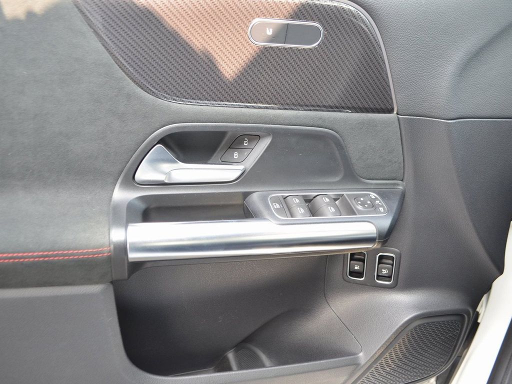 Mercedes-Benz GLA 250 2021