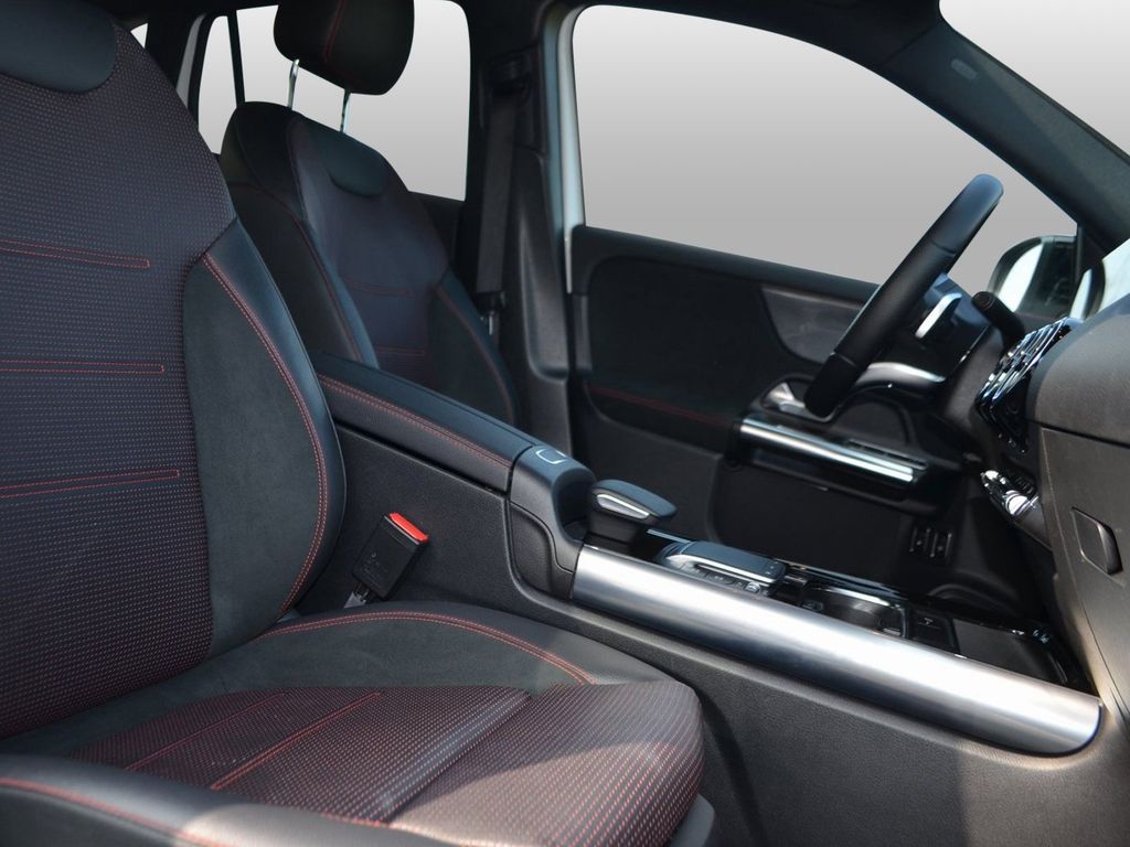 Mercedes-Benz GLA 250 2021