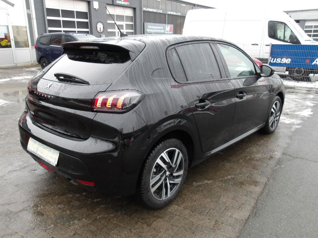 Peugeot 208 2023