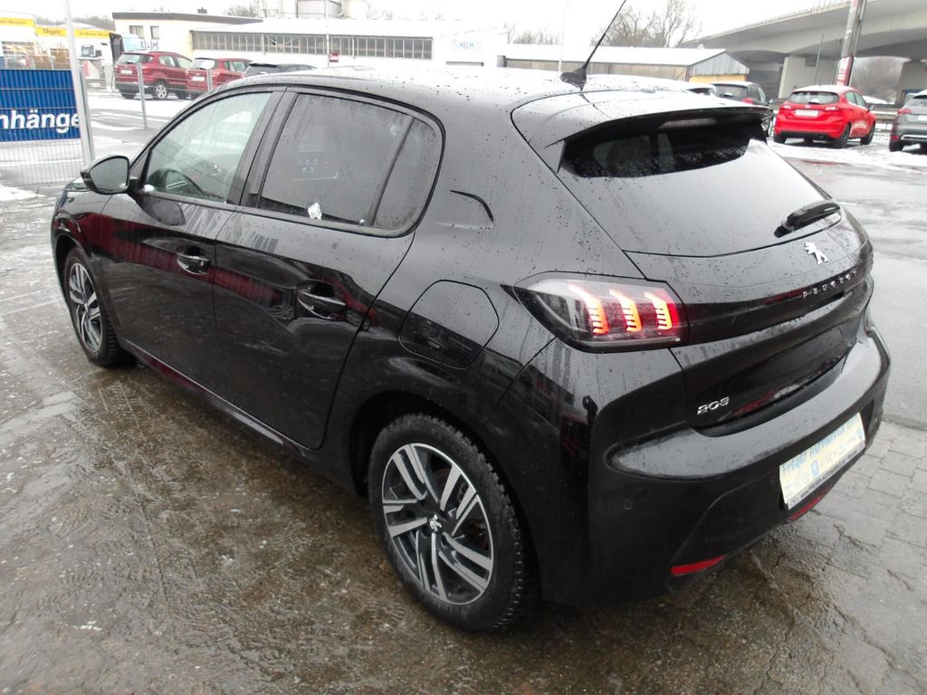 Peugeot 208 2023