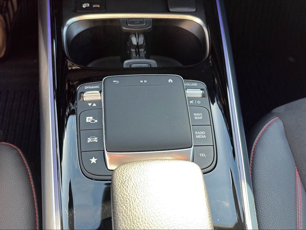 Mercedes-Benz B 250 2022