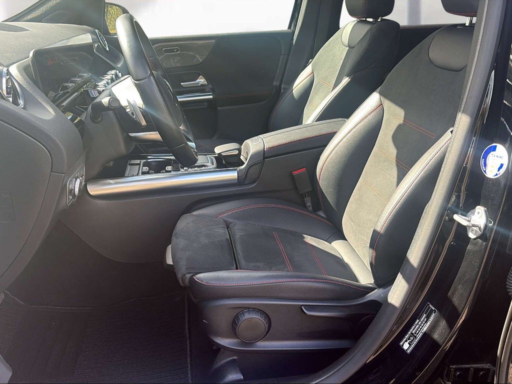 Mercedes-Benz B 250 2022