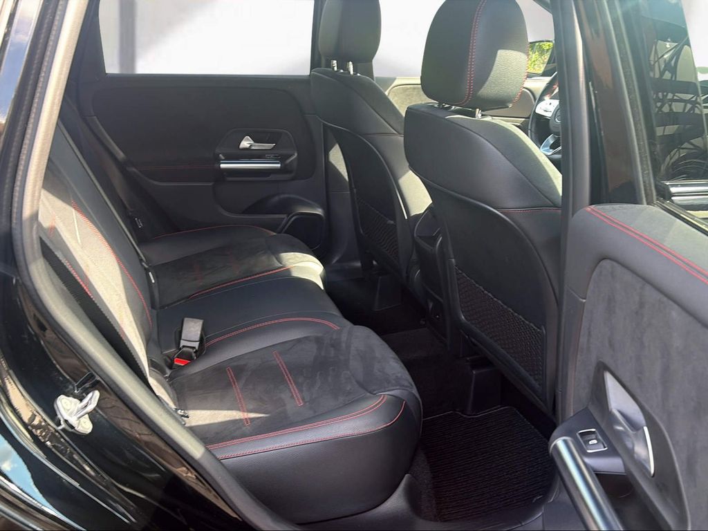 Mercedes-Benz B 250 2022