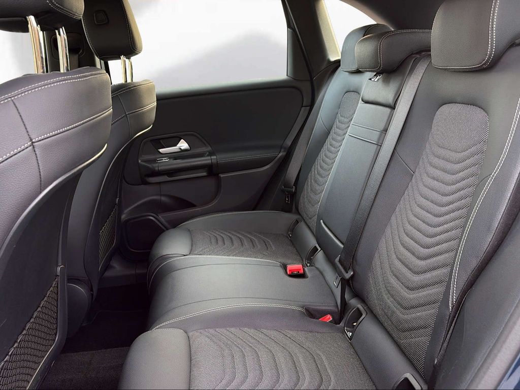 Mercedes-Benz B 200 2020