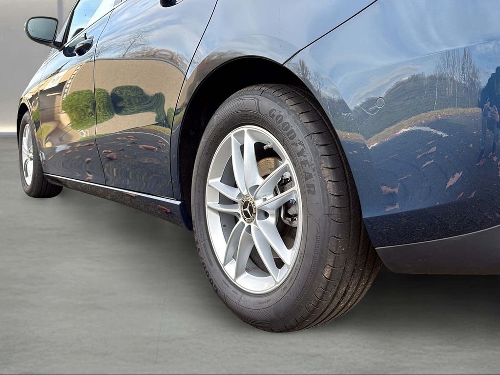 Mercedes-Benz B 200 2020