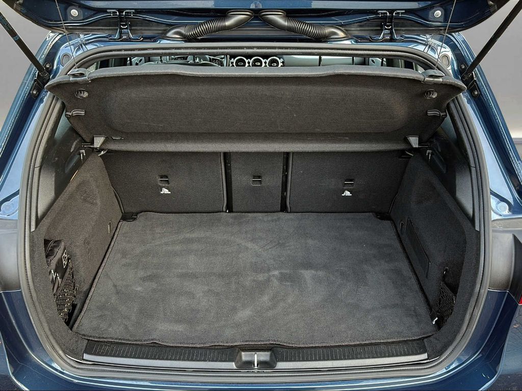 Mercedes-Benz B 200 2020