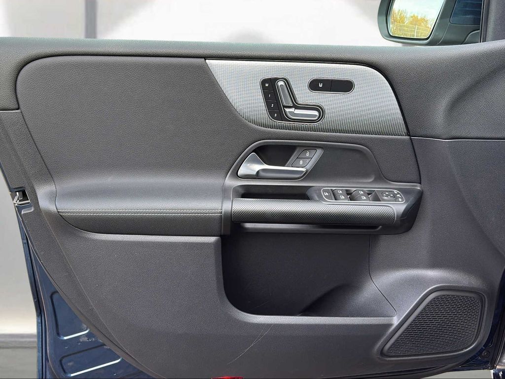 Mercedes-Benz B 200 2020