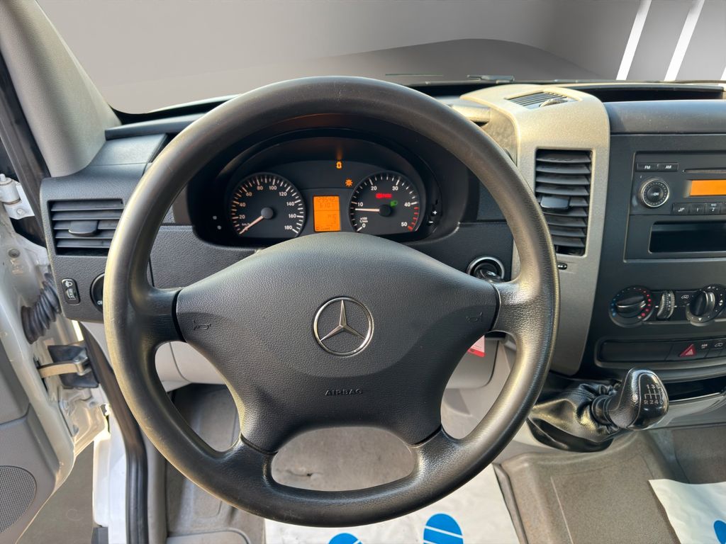 Mercedes-Benz Sprinter 2013