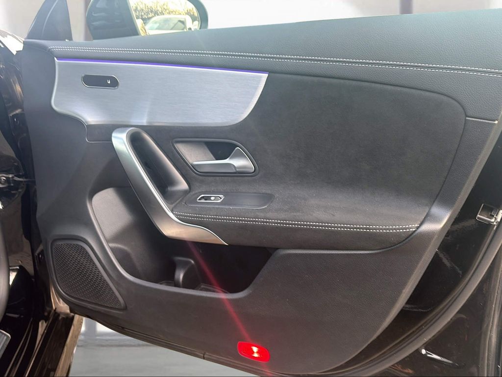 Mercedes-Benz CLA 250 2021