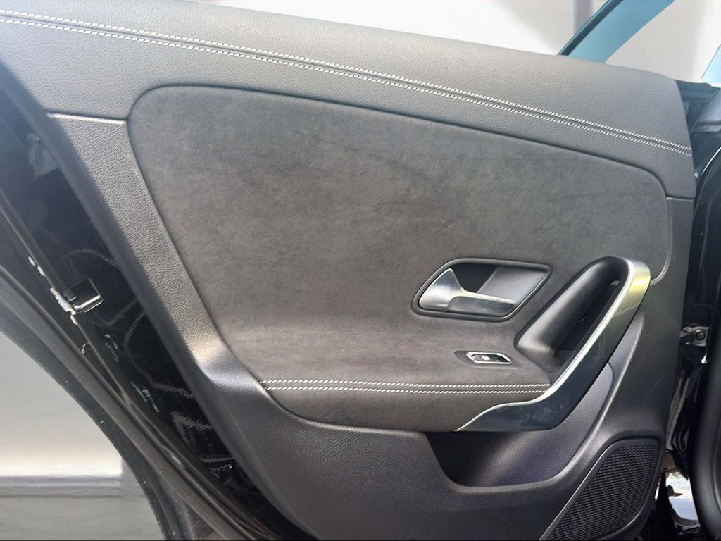 Mercedes-Benz CLA 250 2021