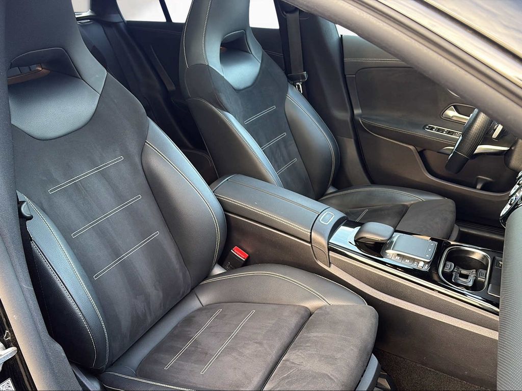 Mercedes-Benz CLA 250 2021