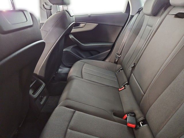 Audi A4 2022