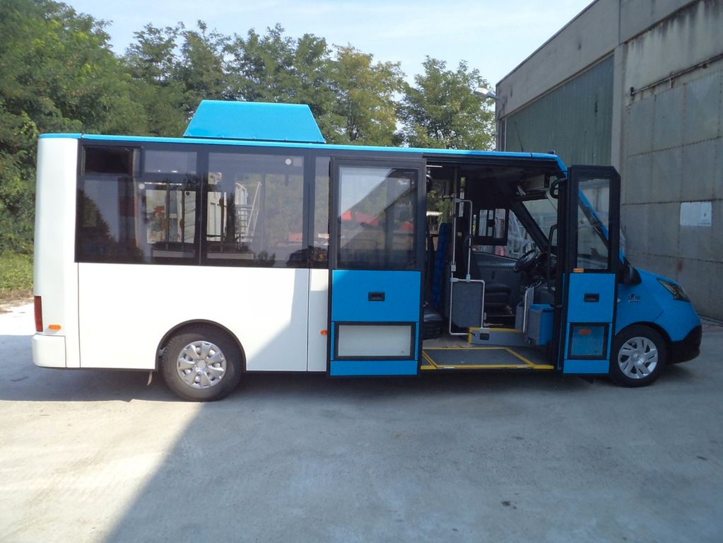Nissan NV200 2019