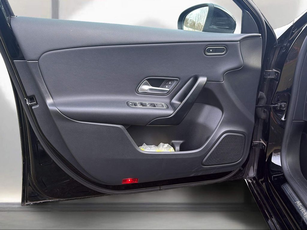 Mercedes-Benz A 200 2022