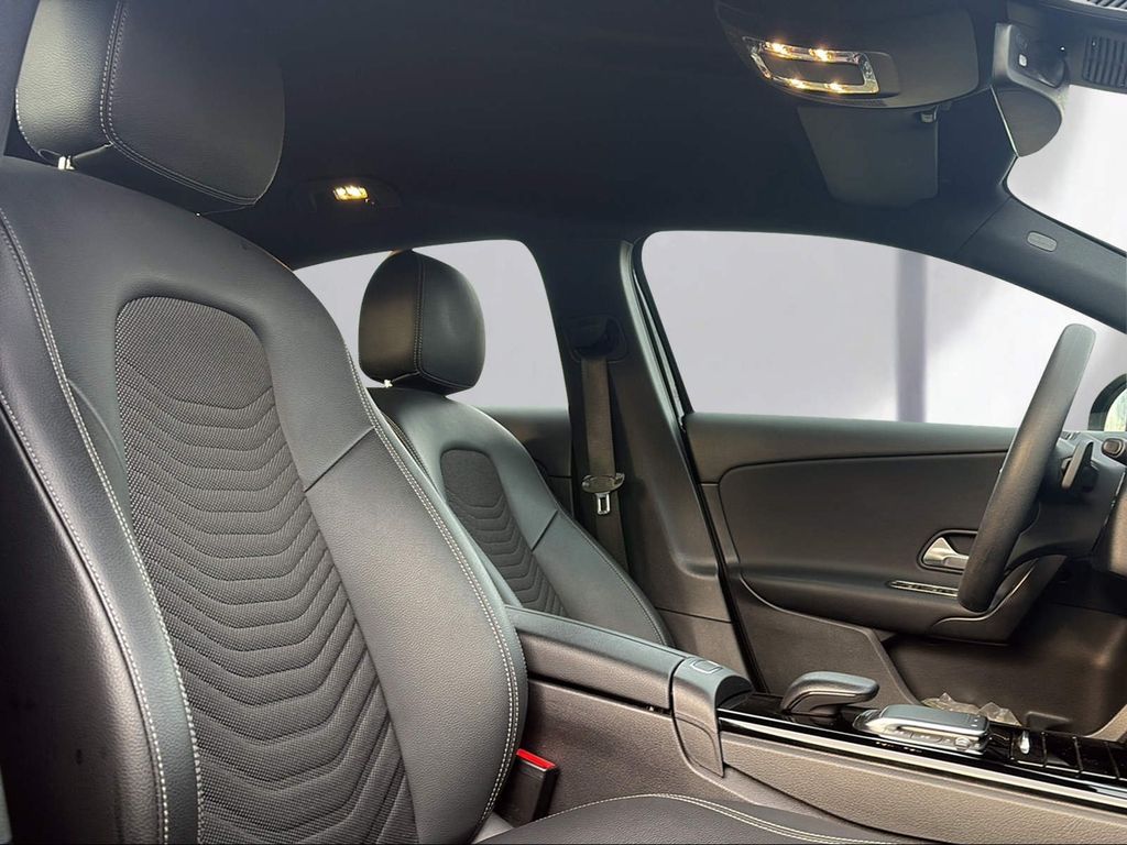 Mercedes-Benz A 200 2022